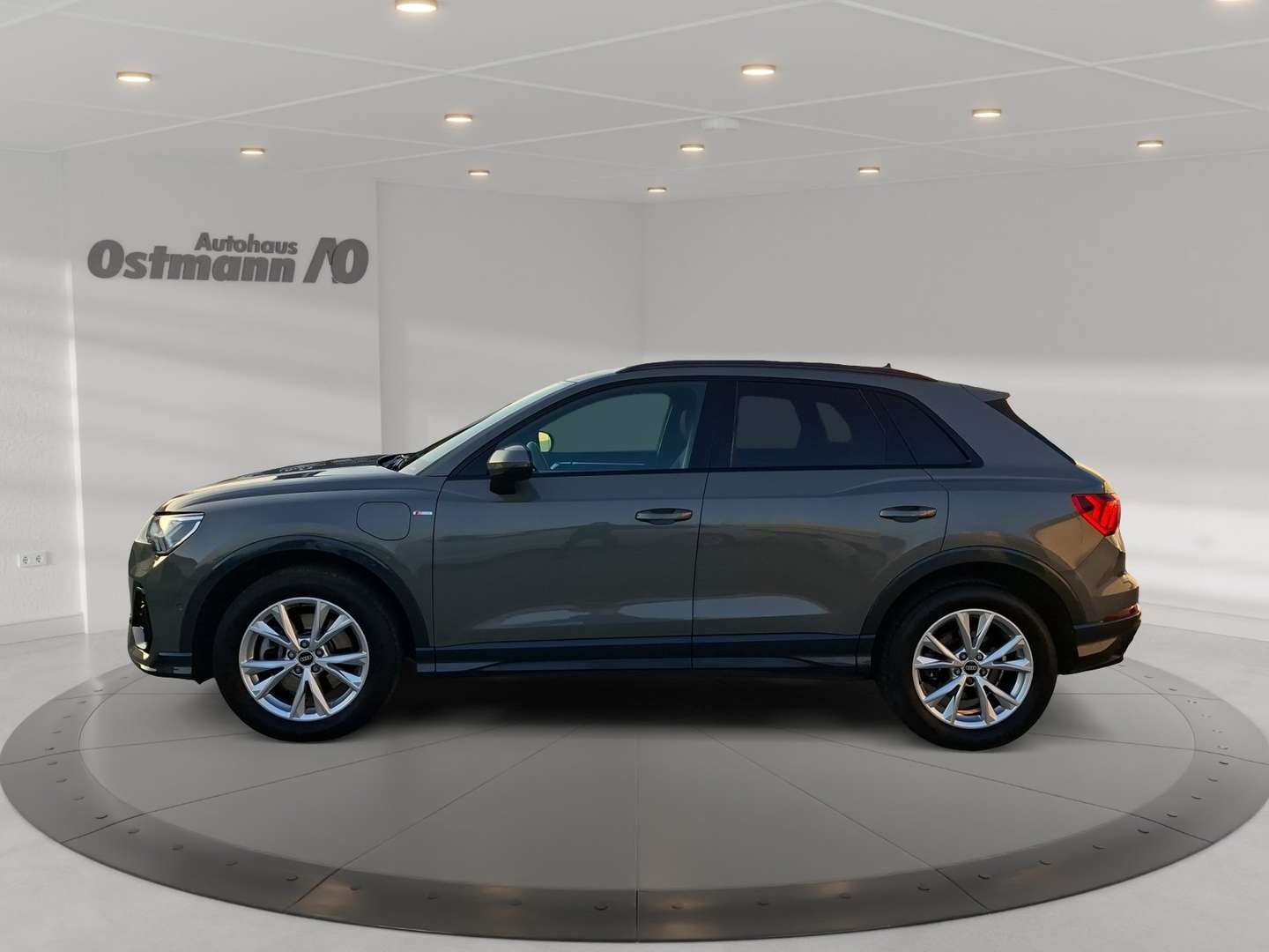 Audi Q3 S Line 45 TFSI E - 2022 - Joinsteer - #2