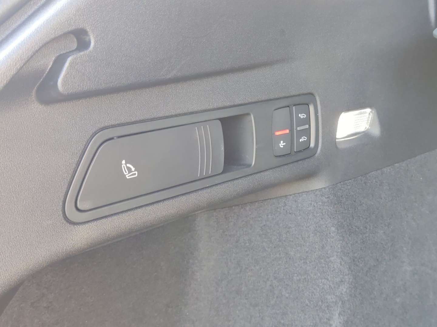 Audi SQ6 E-tron TechPro ExpPro Luft - 2024 - Joinsteer - #17