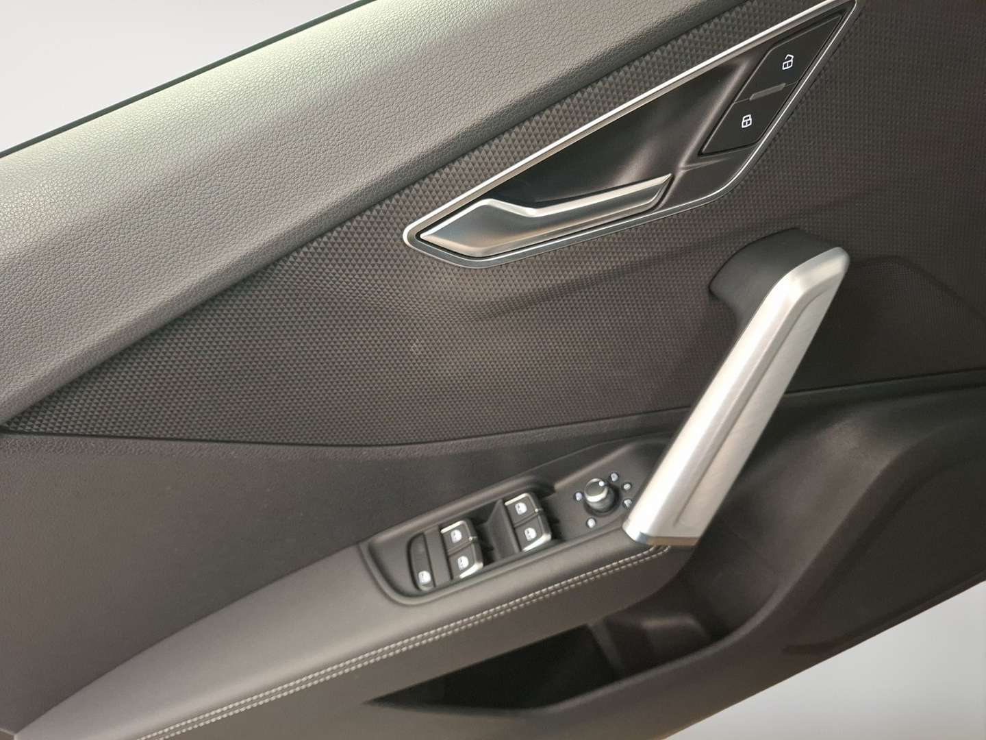 Audi SQ2 S Line 40 TFSI - 2023 - Joinsteer - #13