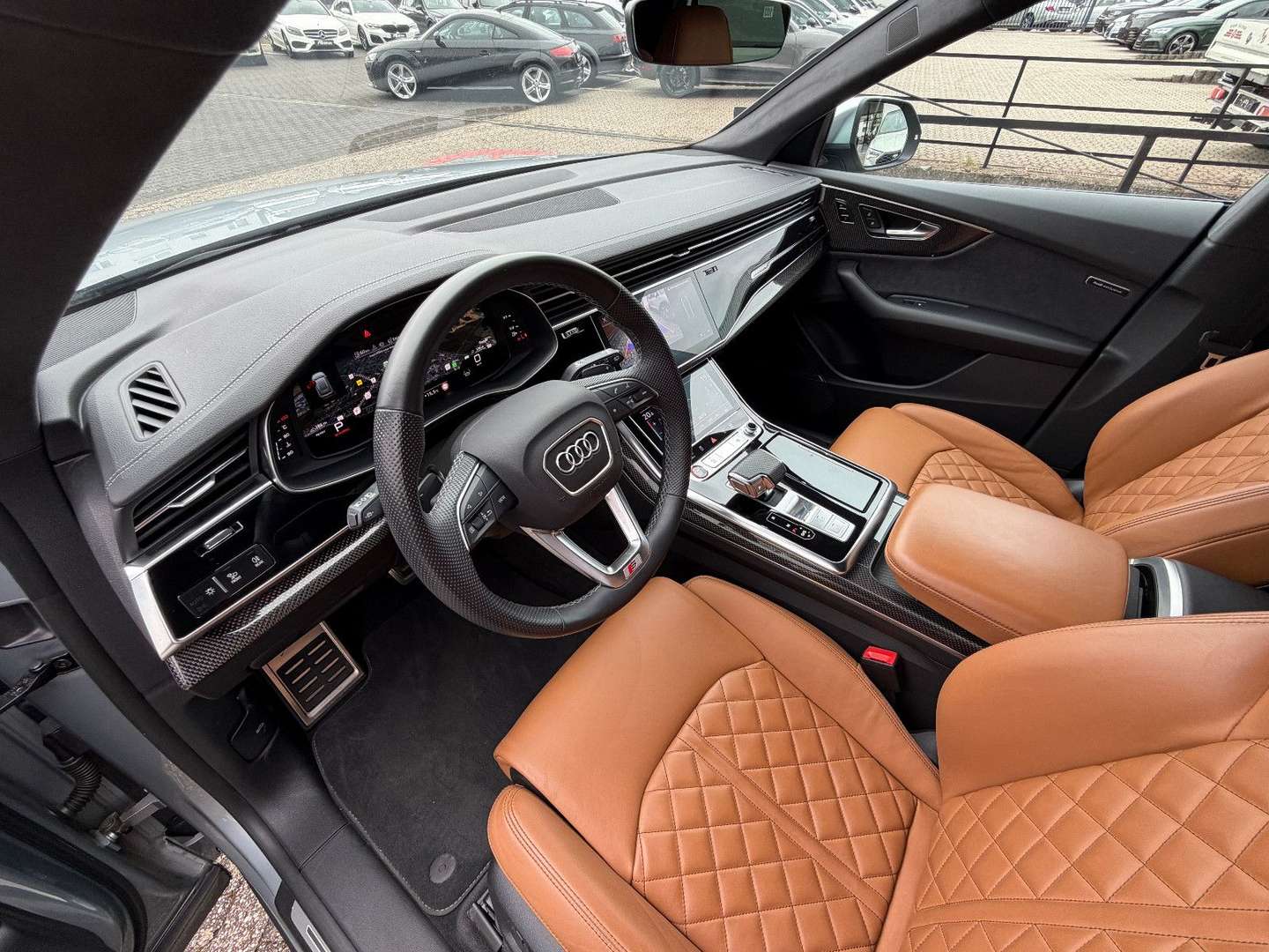 Audi SQ8 EXCLUSIVE ALCANTARA BLACK 4.0 TFSI - 2023 - Joinsteer - #21