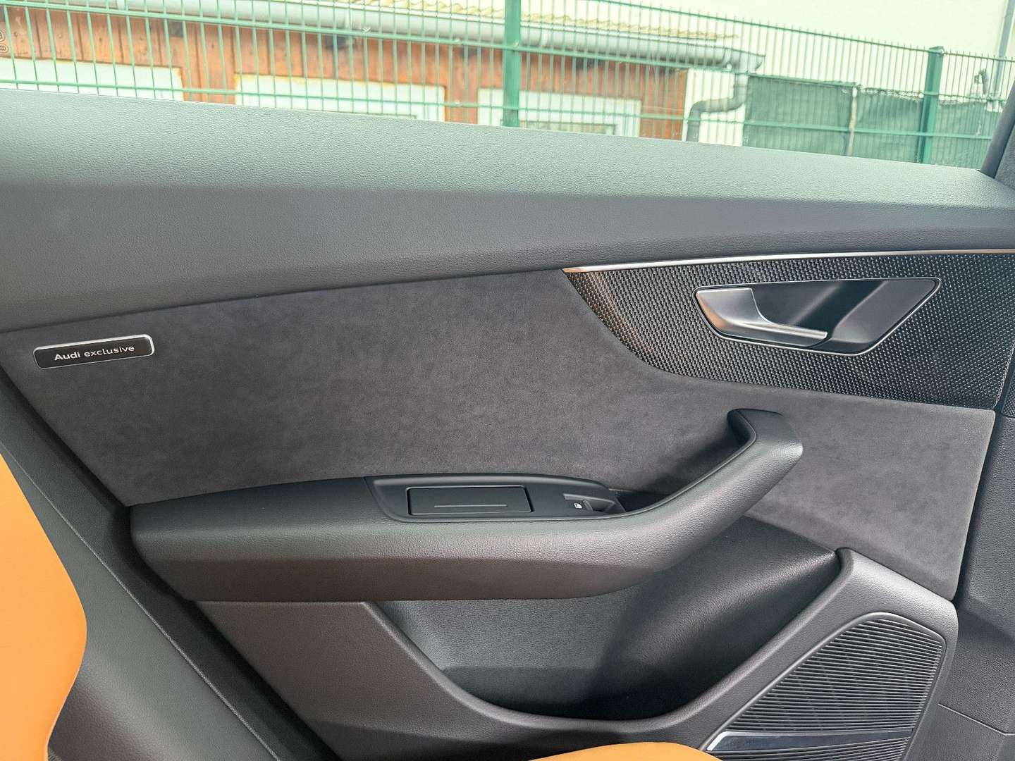 Audi SQ8 EXCLUSIVE ALCANTARA BLACK 4.0 TFSI - 2023 - Joinsteer - #32