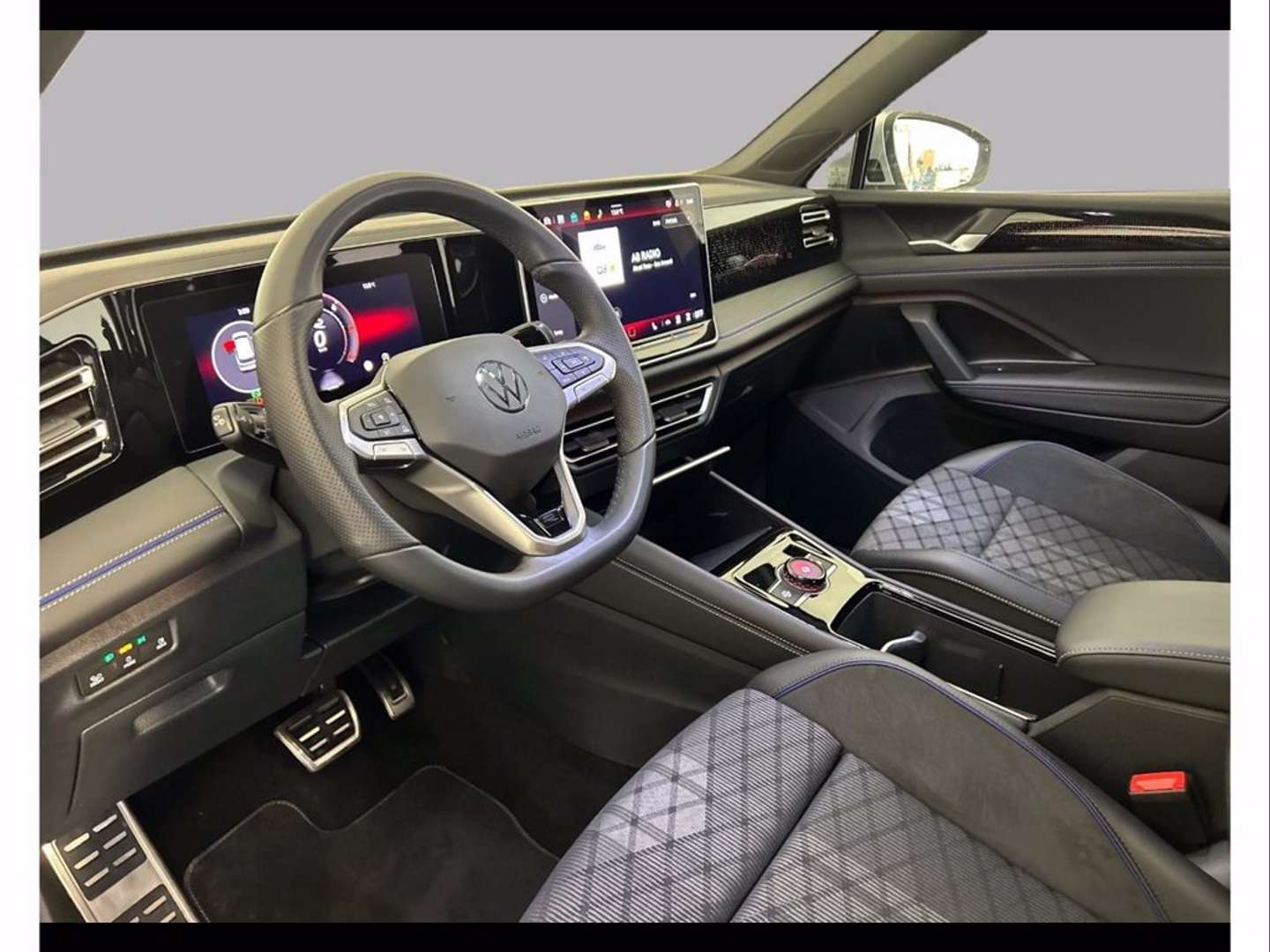 Volkswagen TIGUAN R-Line - 2025 - Joinsteer - #10