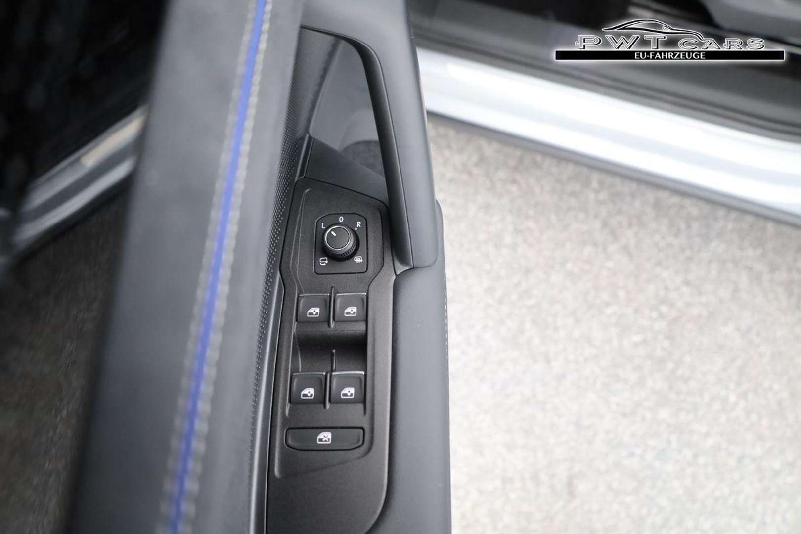 Volkswagen T-CROSS 4Motion R-Line - 2025 - Joinsteer - #8