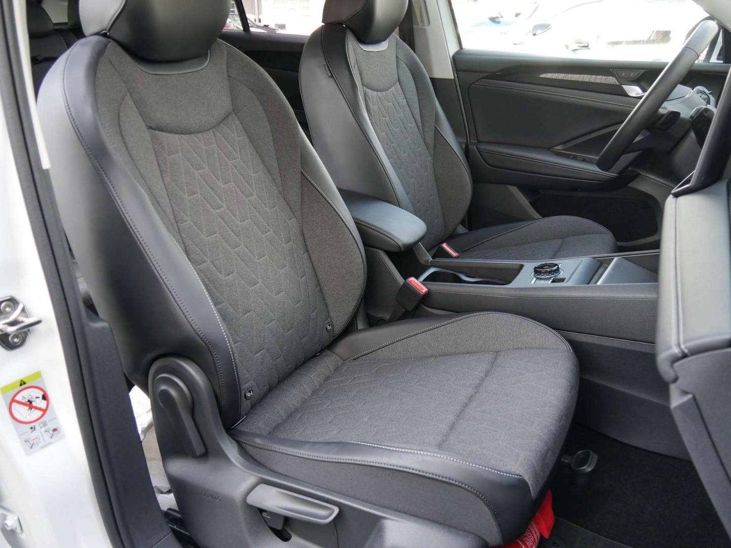 Volkswagen TIGUAN Hybrid - 2025 - Joinsteer - #6
