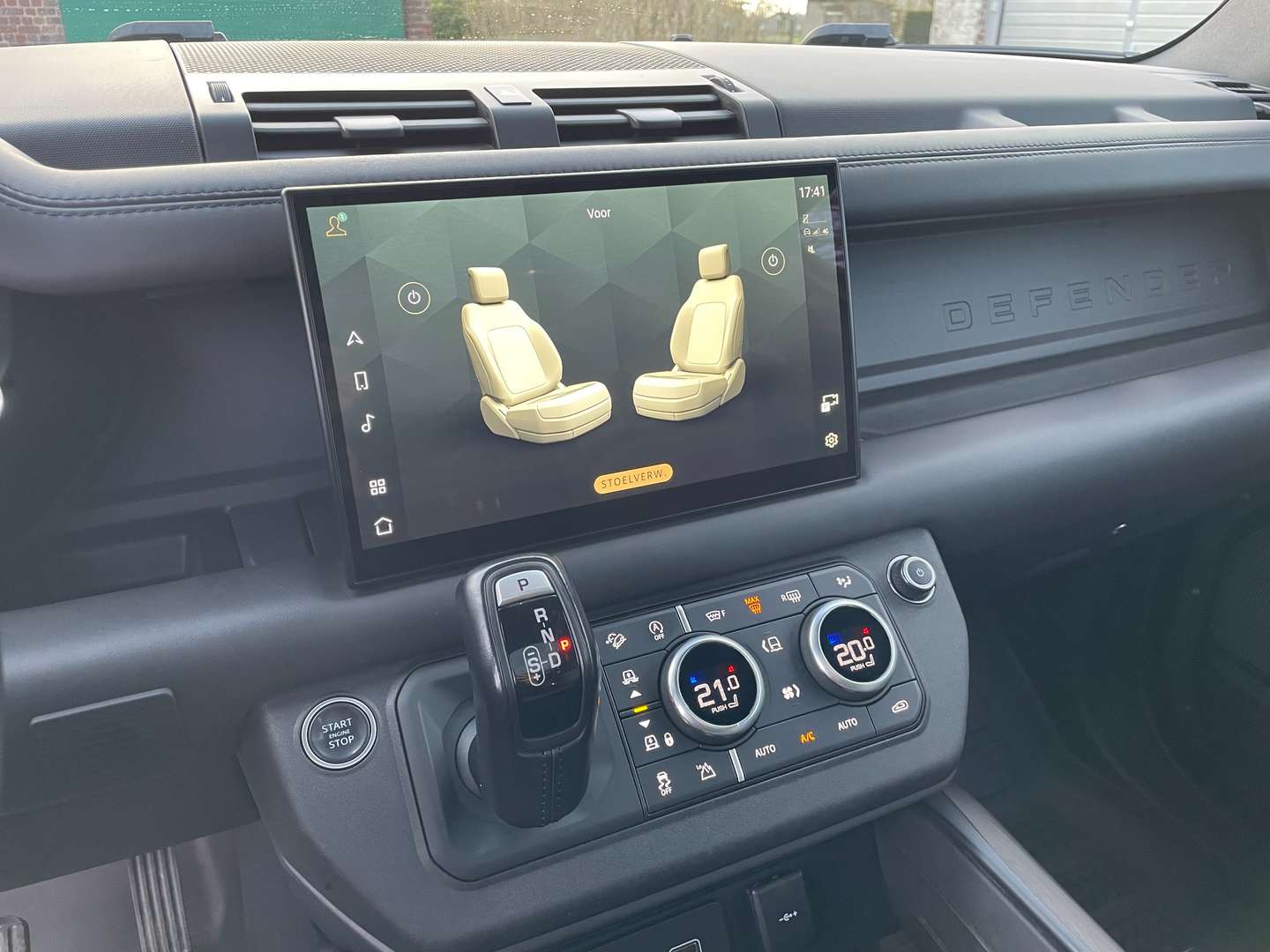 Land Rover Defender 90 Dynamic HSE Full Black LV 3.0D MHEV D300 - 2022 - Joinsteer - #23