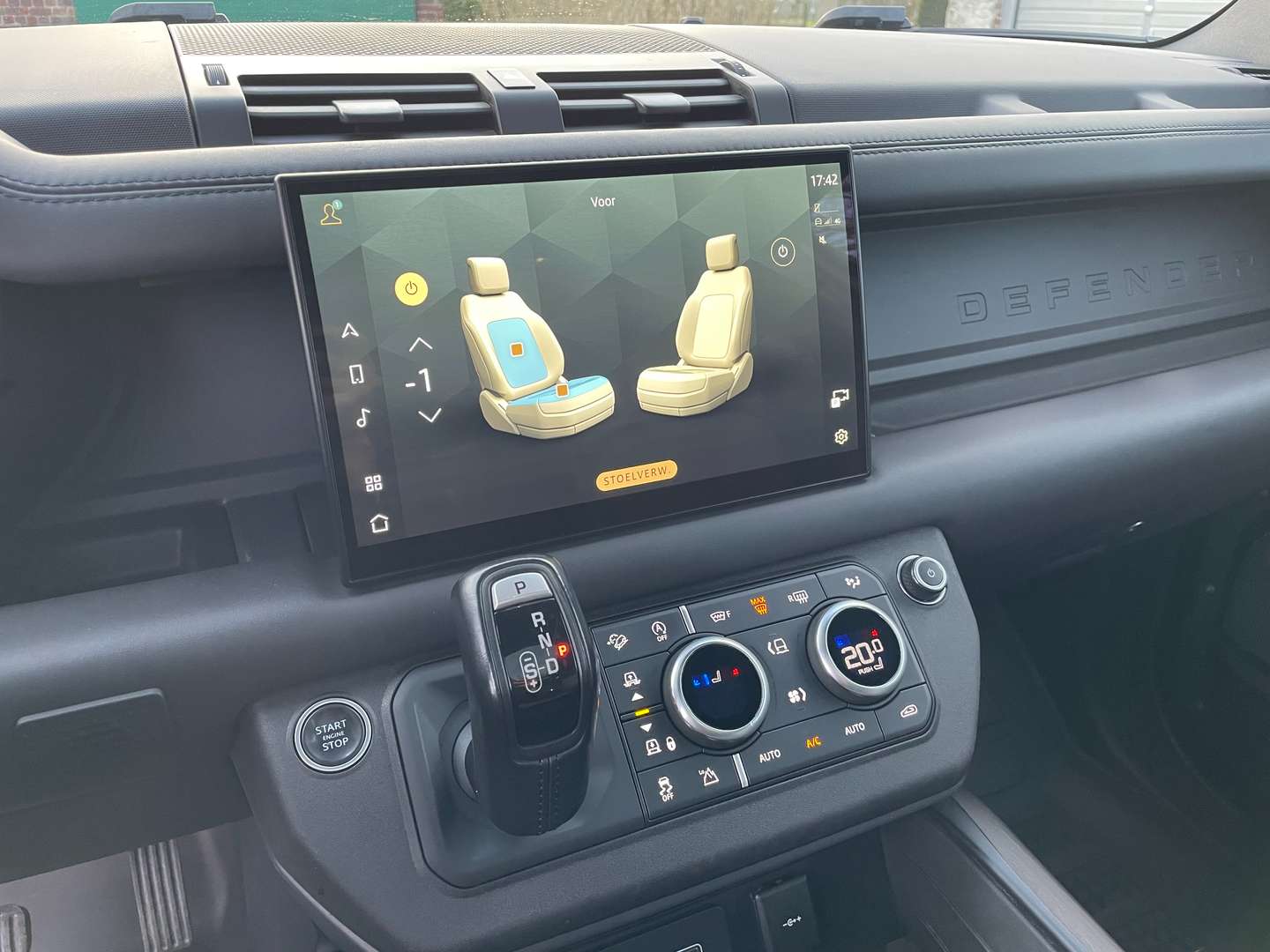 Land Rover Defender 90 Dynamic HSE Full Black LV 3.0D MHEV D300 - 2022 - Joinsteer - #24