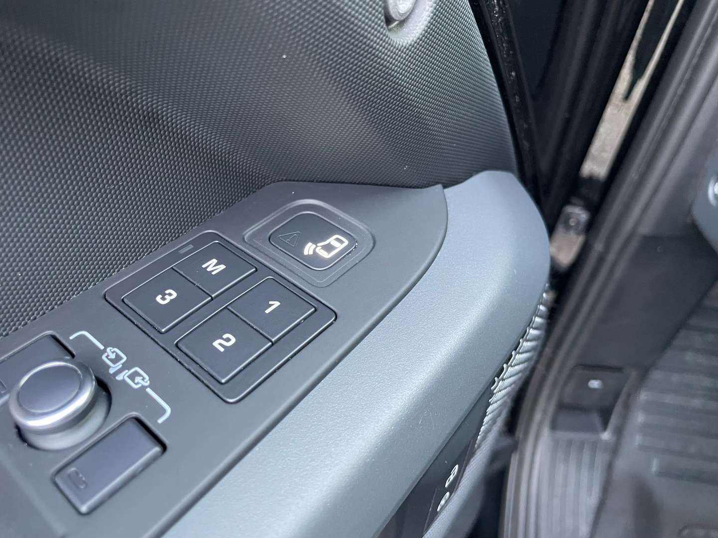 Land Rover Defender 90 Dynamic HSE Full Black LV 3.0D MHEV D300 - 2022 - Joinsteer - #35