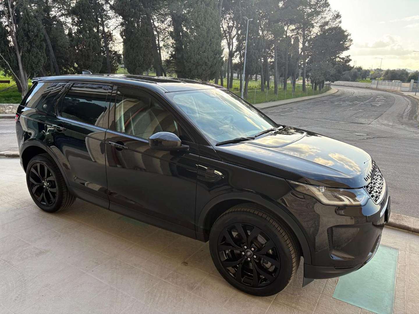 Land Rover Discovery Sport SE AUTOCARRO 5 POSTI 2.0 TD4 163 CV AWD Auto - 2023 - Joinsteer - #4