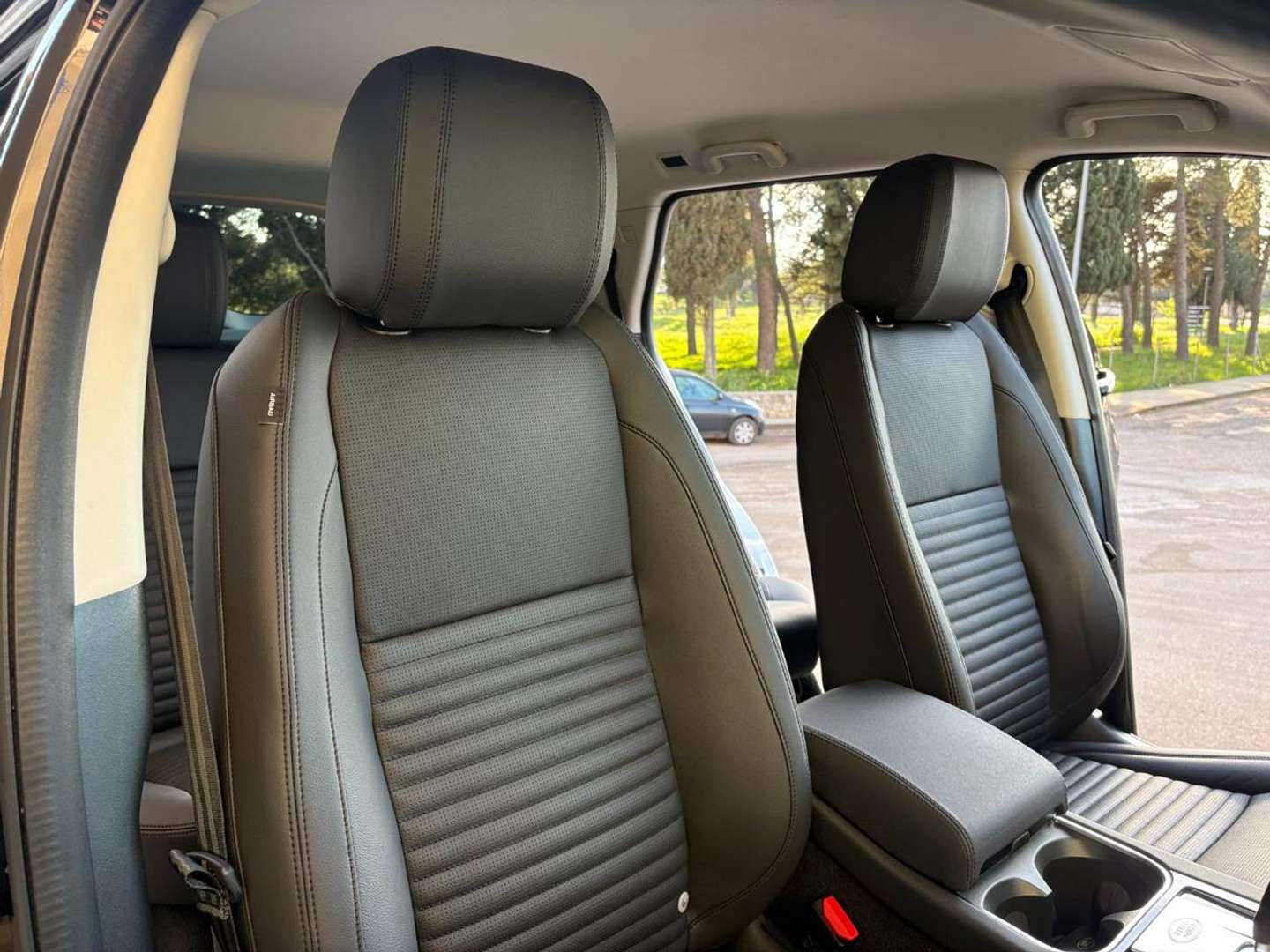 Land Rover Discovery Sport SE AUTOCARRO 5 POSTI 2.0 TD4 163 CV AWD Auto - 2023 - Joinsteer - #9