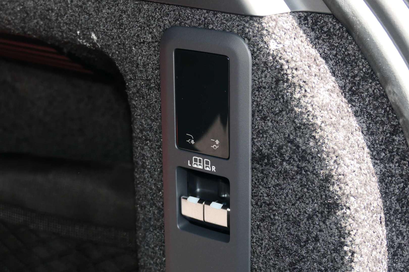 Land Rover Range Rover P460e SE AWD Auto 25MY - 2026 - Joinsteer - #19