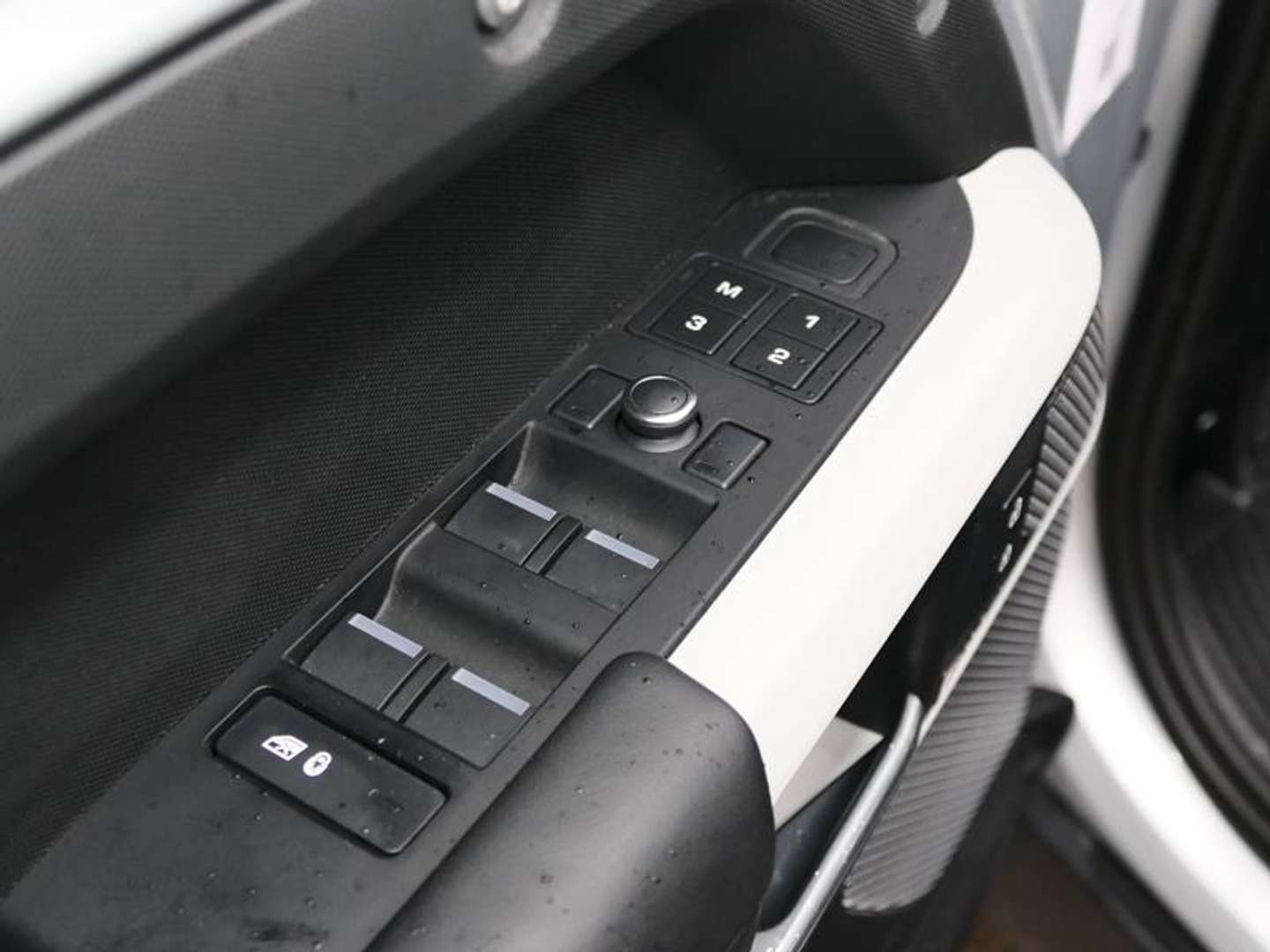 Land Rover Defender 110 P400 HSE AWD Auto - 2020 - Joinsteer - #11