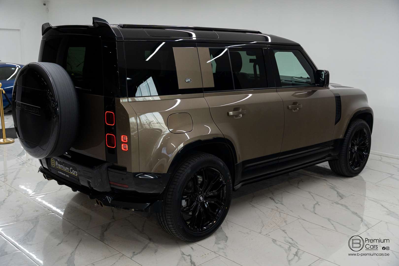 Land Rover Defender 110 P400e AWD - 2023 - Joinsteer - #16