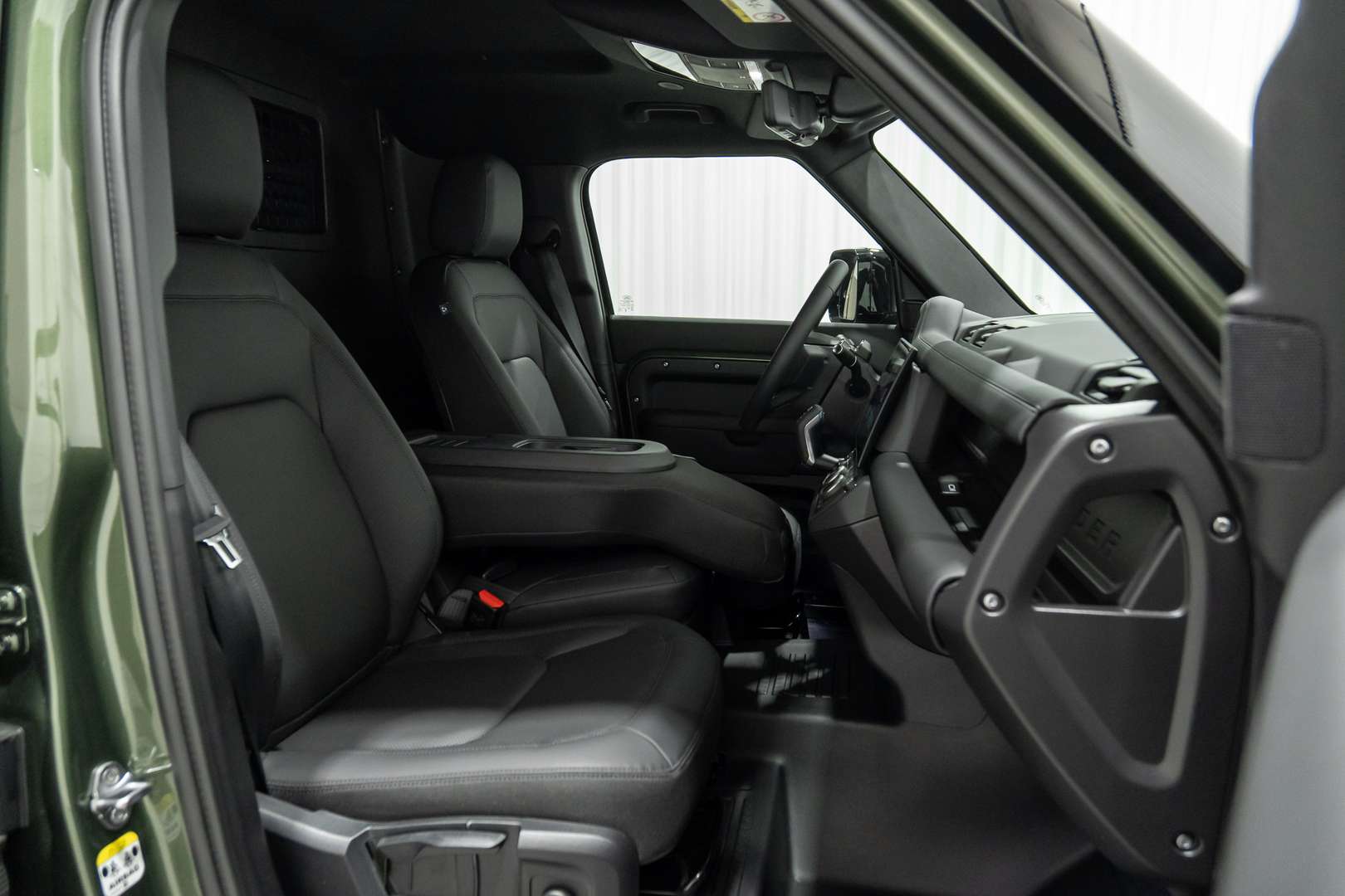 Land Rover Defender 110 D250 S Hard Top Lichte Vracht 3-Zit Trekhaak - 2026 - Joinsteer - #17