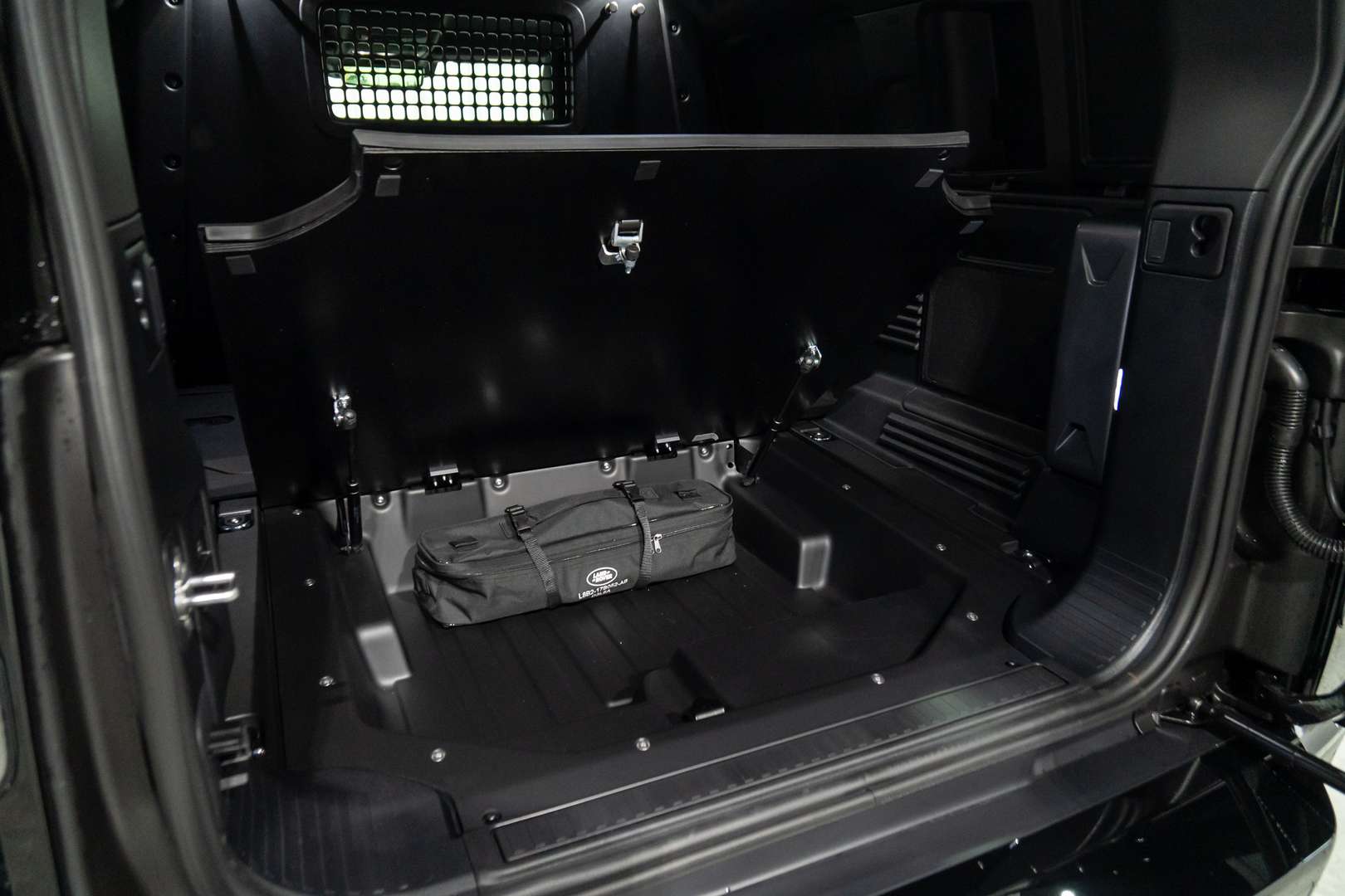 Land Rover Defender 110 D250 S Hard Top Lichte Vracht 3-Zit Trekhaak - 2026 - Joinsteer - #20