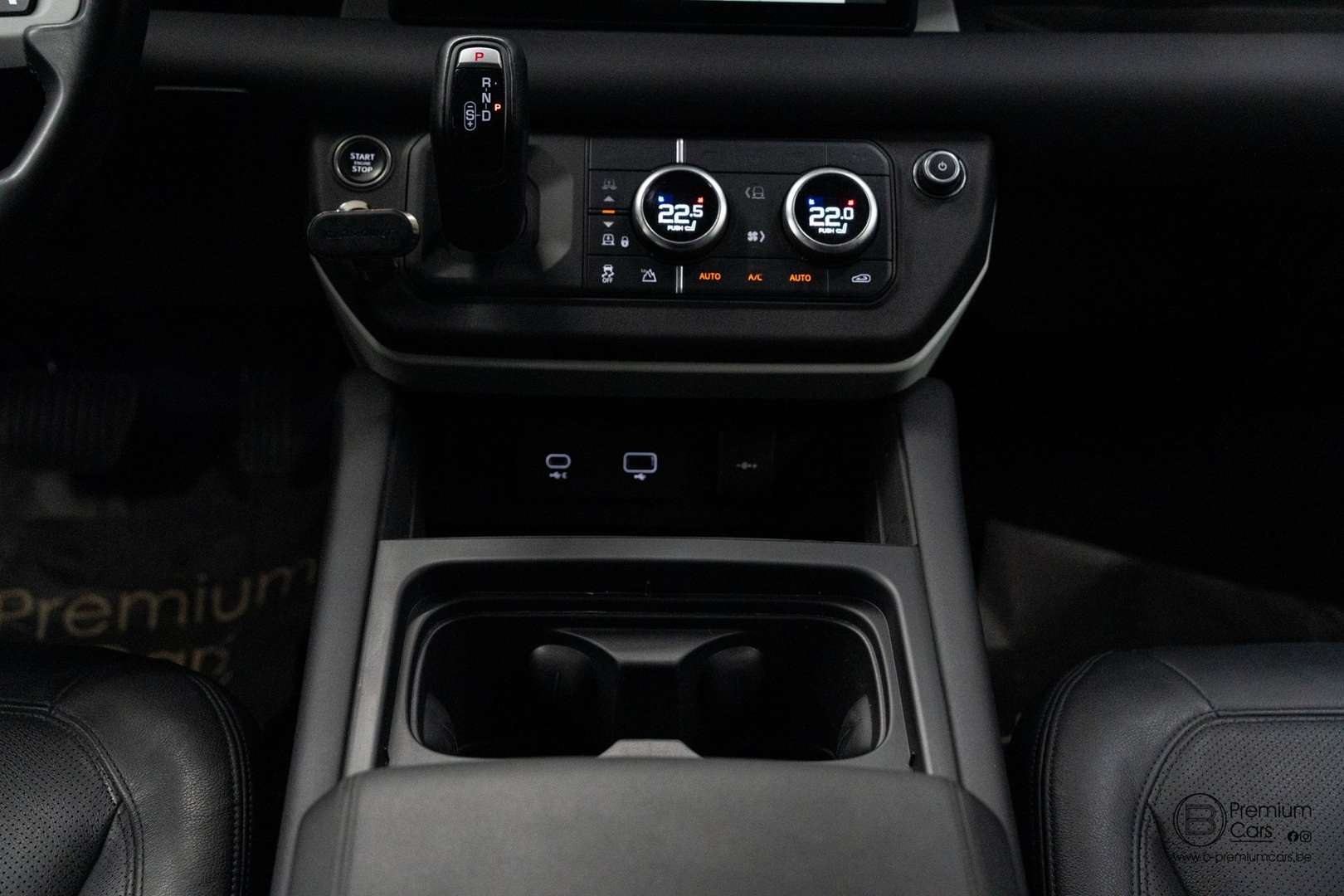 Land Rover Defender 110 P400e AWD - 2023 - Joinsteer - #24