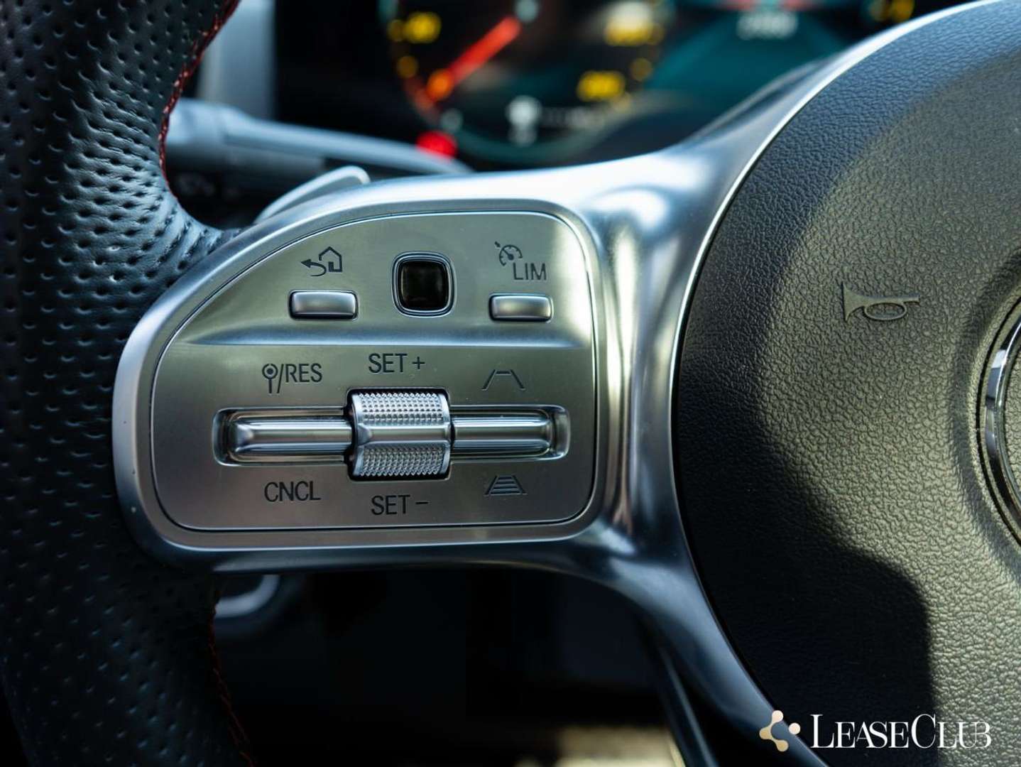 Mercedes CLA 200 AMG Line - 2023 - Joinsteer - #5