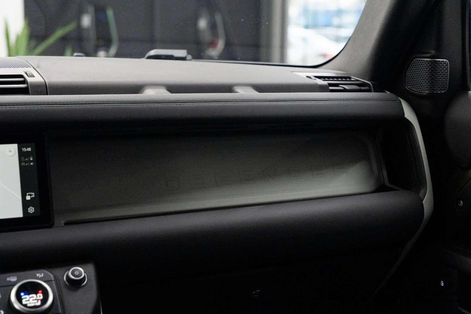 Land Rover Defender 110 P400e AWD - 2023 - Joinsteer - #25