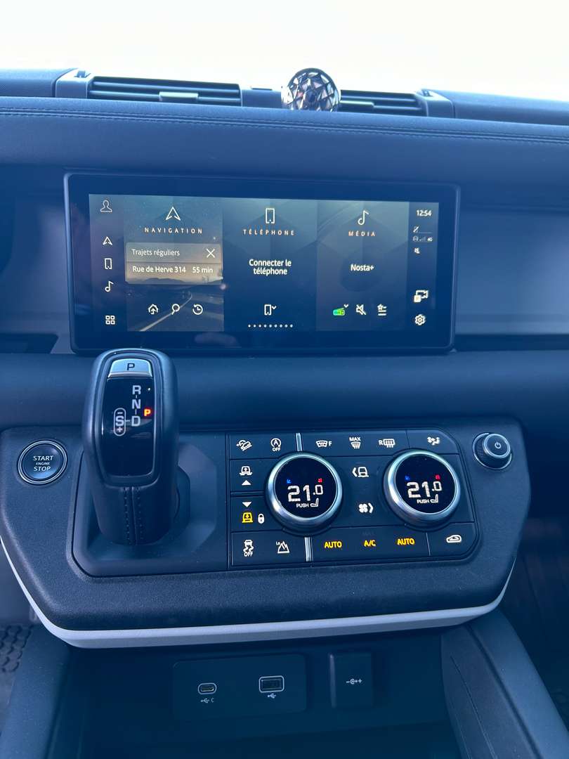 Land Rover Defender 90 X-Dynamic SE 3.0 D MHEV D200 - 2023 - Joinsteer - #9