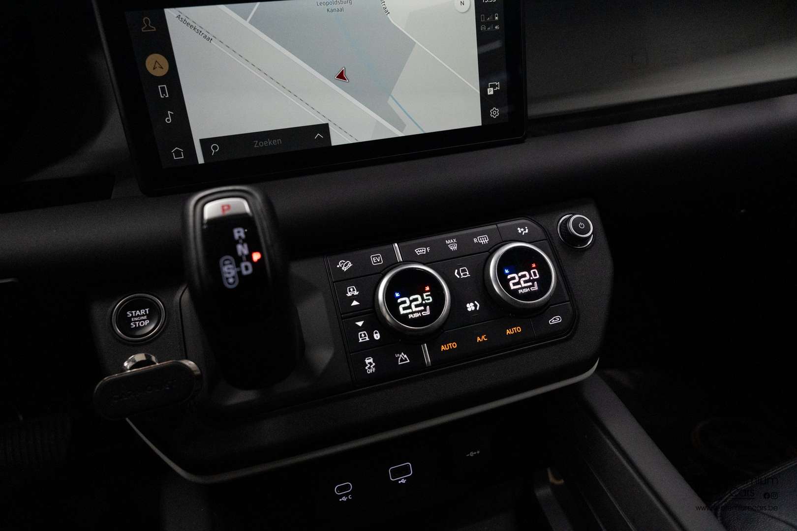 Land Rover Defender 110 P400e AWD - 2023 - Joinsteer - #34