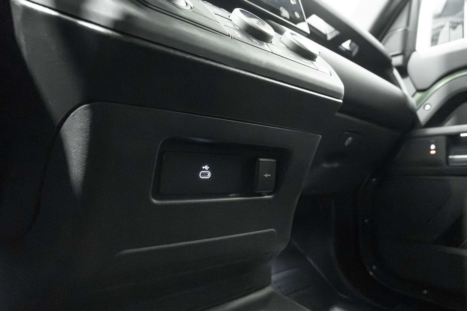 Land Rover Defender 110 D250 S Hard Top Lichte Vracht 3-Zit Trekhaak - 2026 - Joinsteer - #39
