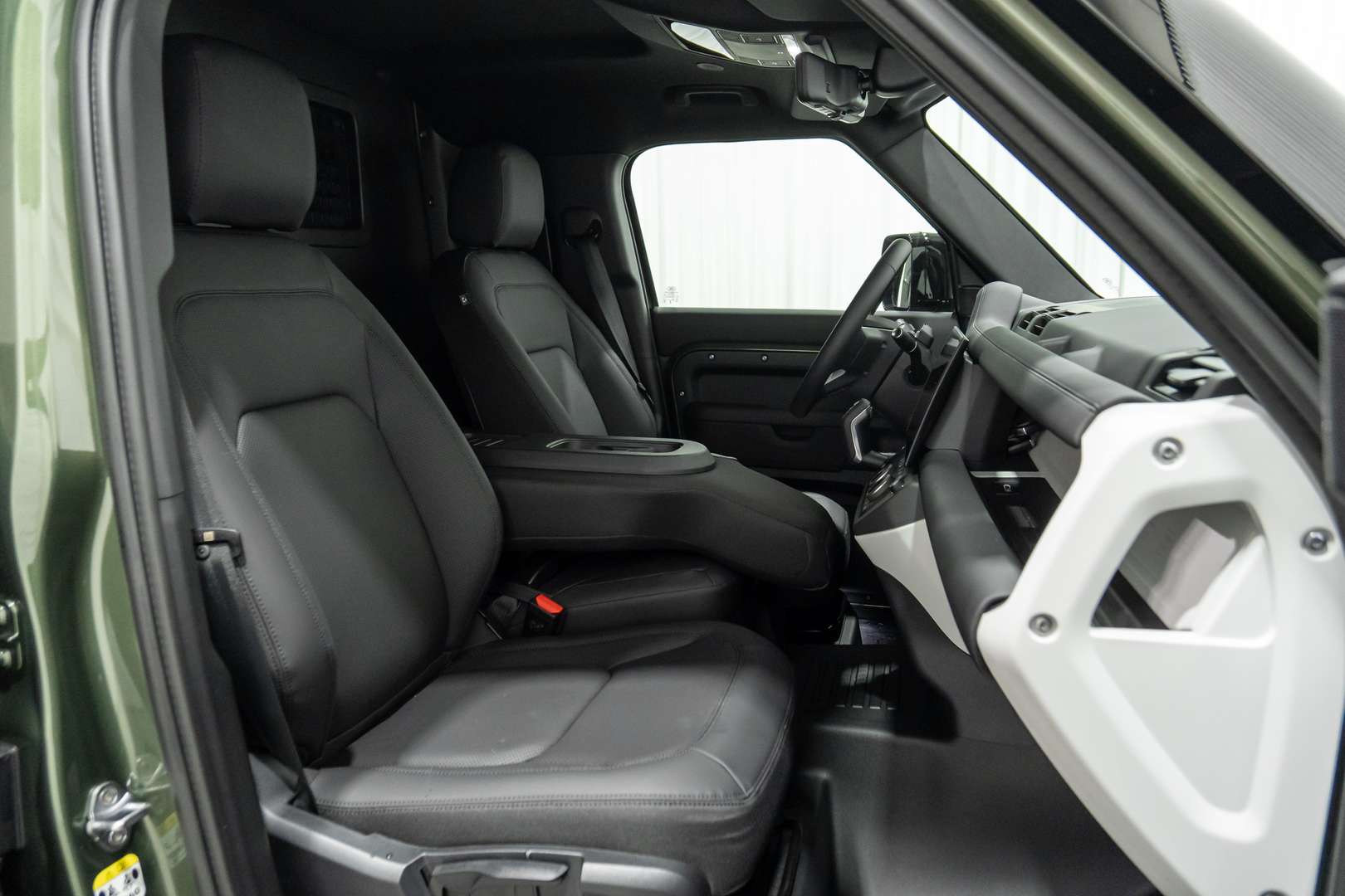 Land Rover Defender 110 D250 S Hard Top Lichte Vracht 3-Zit Trekhaak - 2026 - Joinsteer - #17