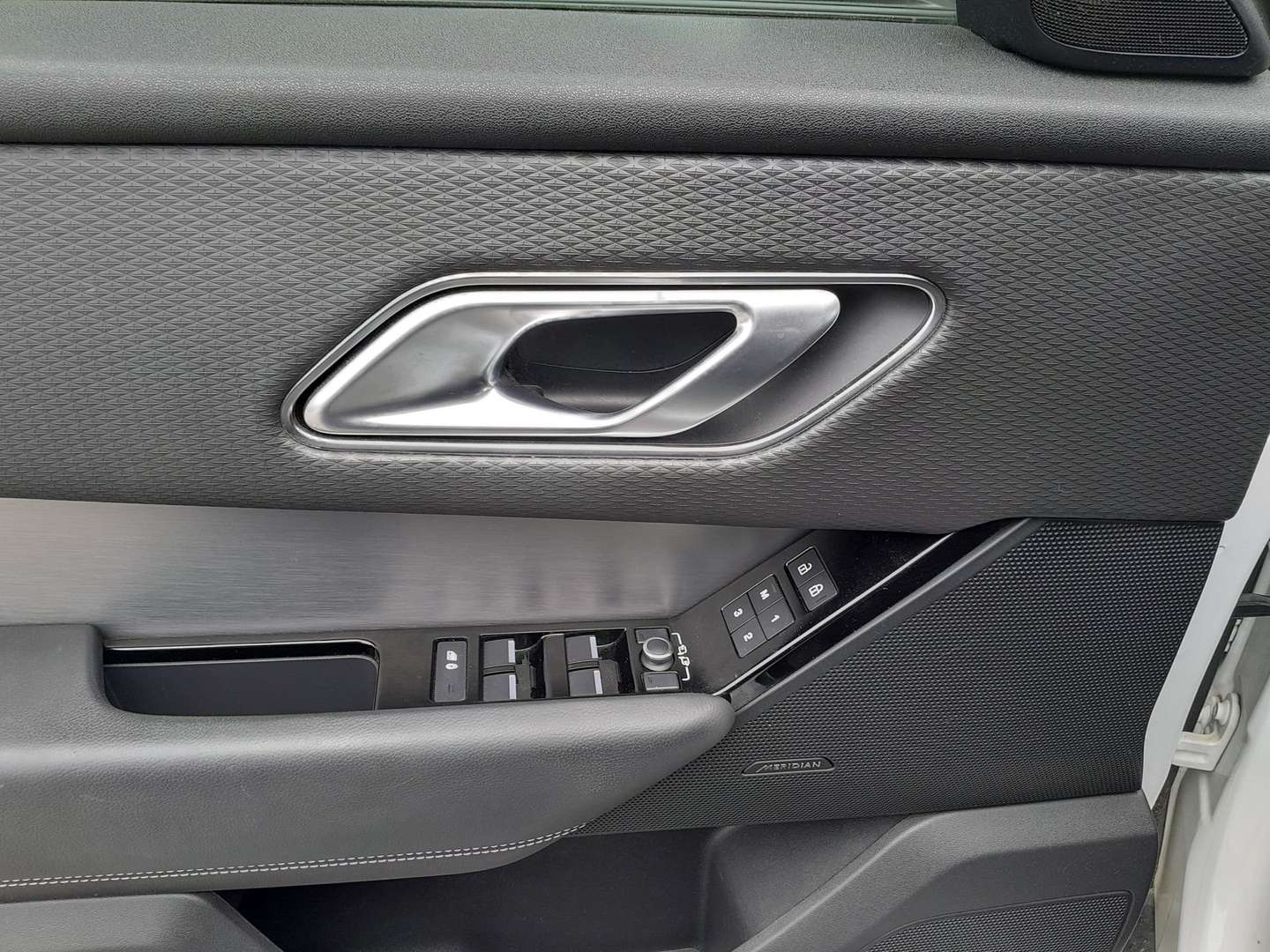 Land Rover Range Rover Velar 2.0 D I4 204 R-Dynamic S 4WD Auto - 2022 - Joinsteer - #16