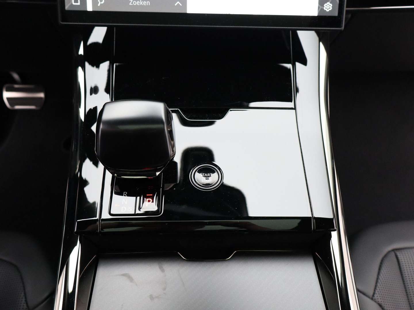 Land Rover Range Rover Sport Carbon 4.4 P635 SV - 2026 - Joinsteer - #9