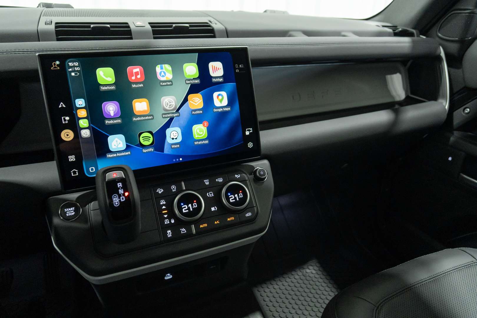 Land Rover Defender 110 D250 S Hard Top Lichte Vracht 3-Zit Trekhaak - 2026 - Joinsteer - #29