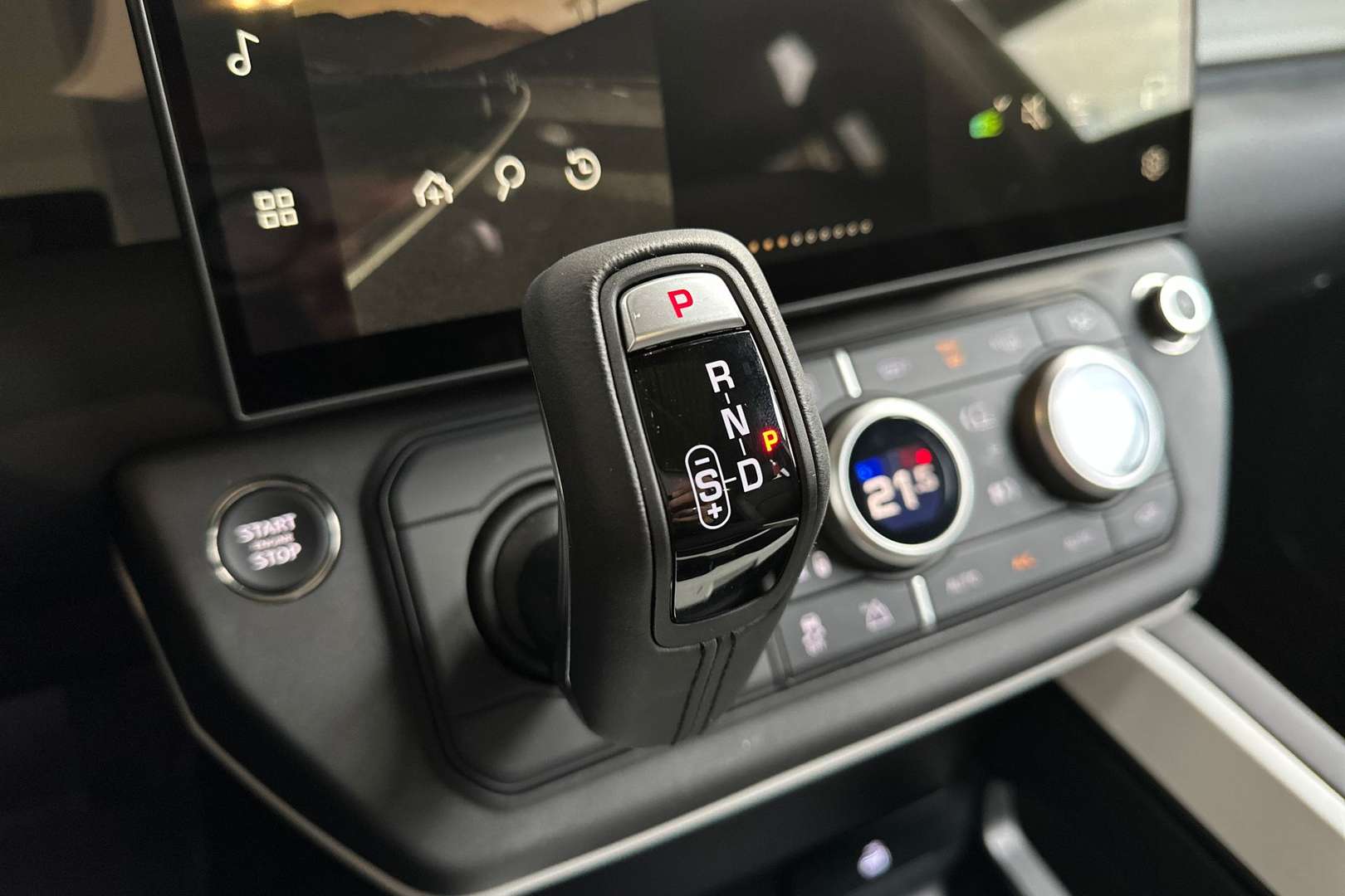 Land Rover Defender 110 Forest Edition 2.0 P300e - 2026 - Joinsteer - #15