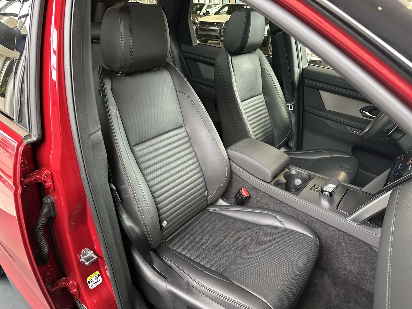 Land Rover Discovery Sport P270e PHEV Dynamic SE | Panorama | Surround Audio - 2025 - Joinsteer - #10