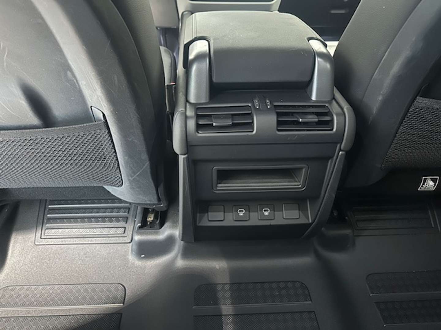 Land Rover Defender 110 3.0d I6 Mhev SE Awd - 2024 - Joinsteer - #16