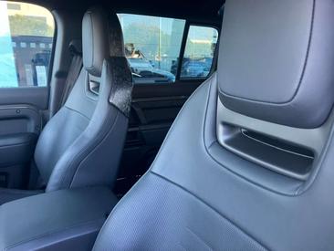 Land Rover Defender 110 Octa Edition One AWD Aut. 4.4 V8 MHEV — photo 7