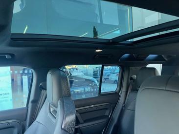 Land Rover Defender 110 Octa Edition One AWD Aut. 4.4 V8 MHEV — photo 8