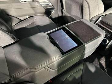 Land Rover Range Rover D350 HSE — photo 16