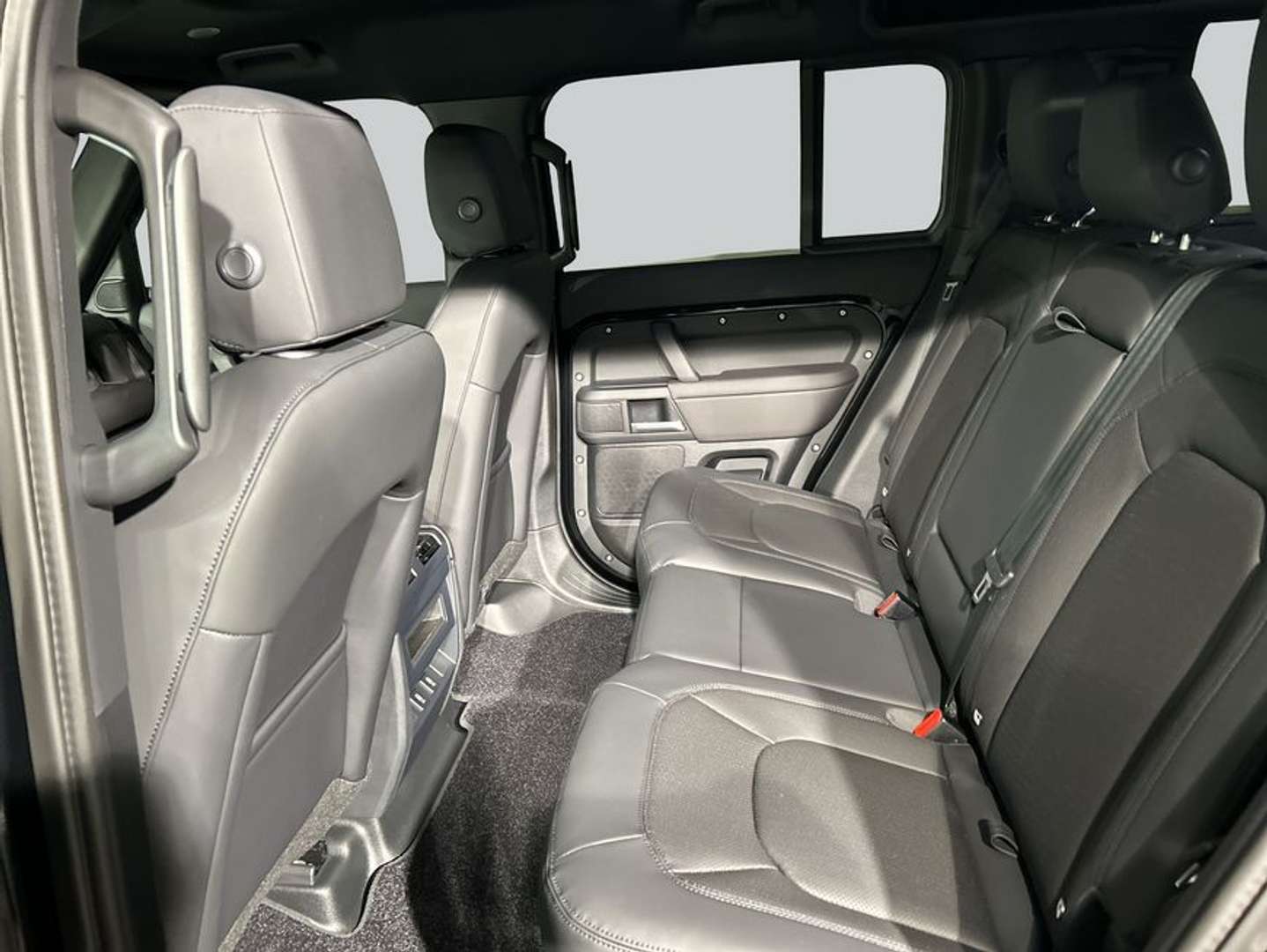 Land Rover Defender 110 D350 X-Dynamic SE - 2026 - Joinsteer - #5