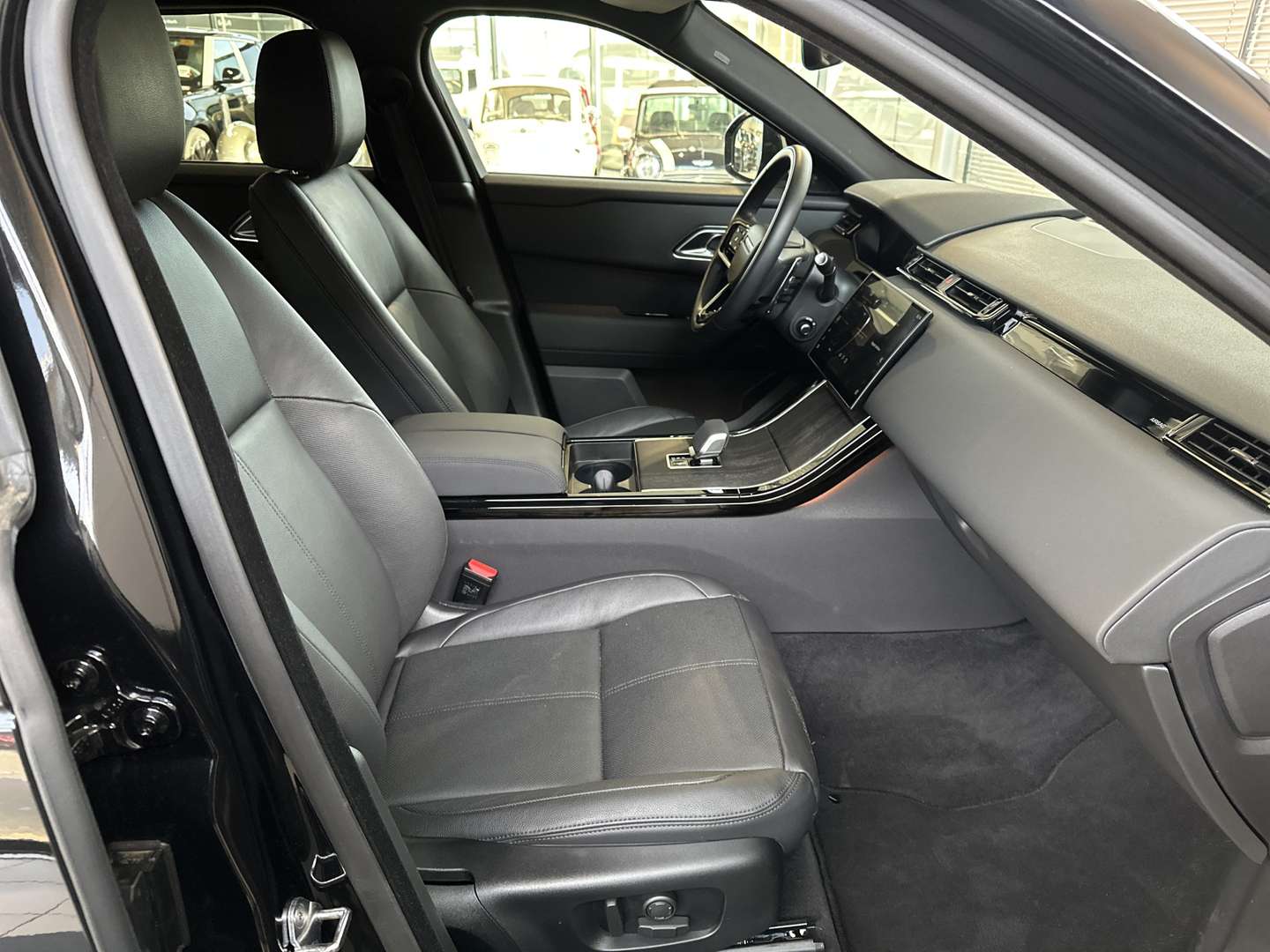 Land Rover Range Rover Velar P400e AWD Dynamic Edition PHEV Panorama | Black - 2025 - Joinsteer - #3