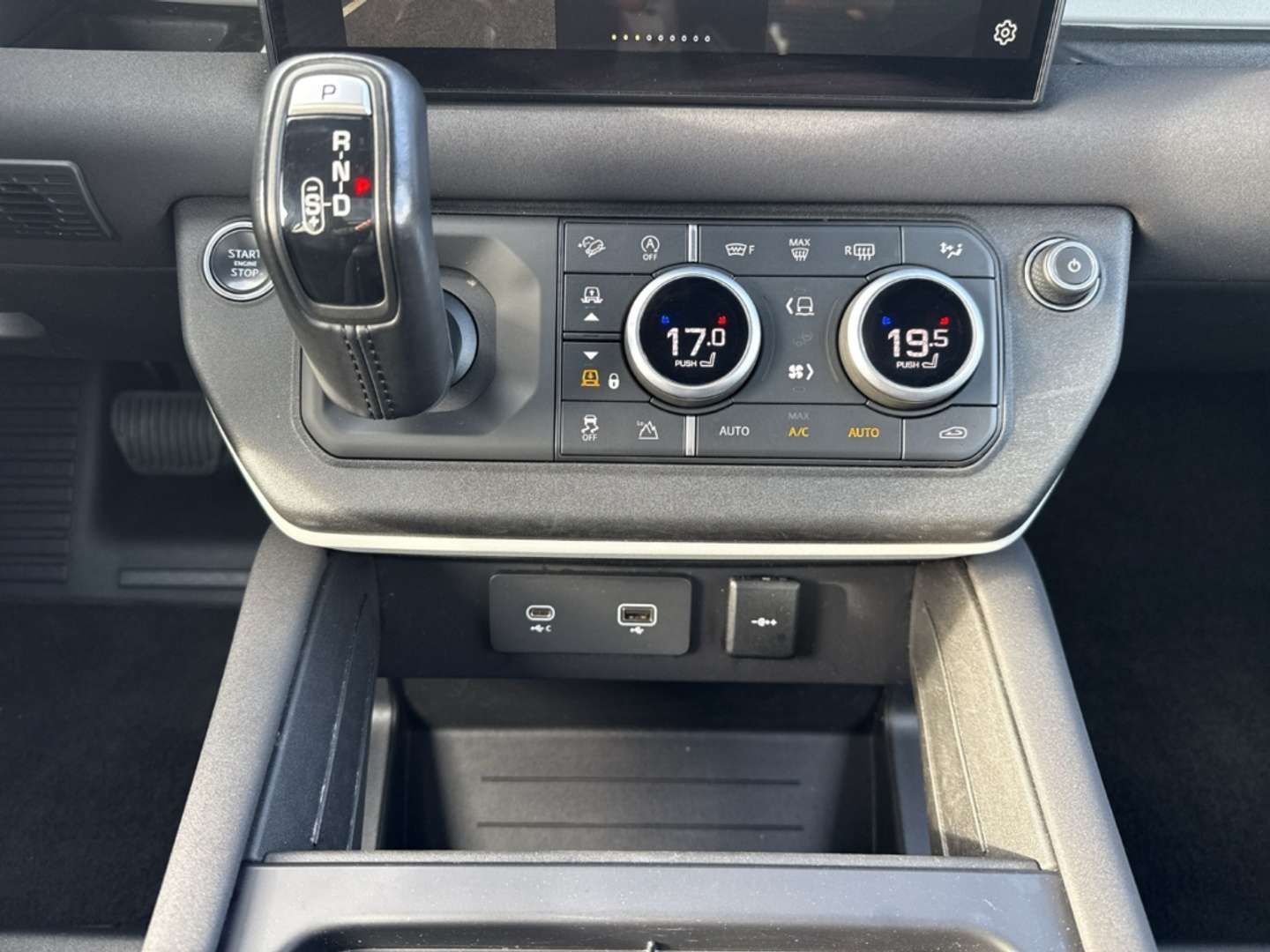 Land Rover Defender 110 D250 X-Dynamic SE - 2022 - Joinsteer - #14