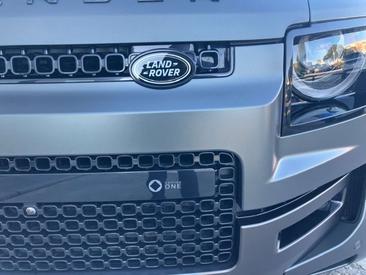 Land Rover Defender 110 Octa Edition One AWD Aut. 4.4 V8 MHEV — photo 11