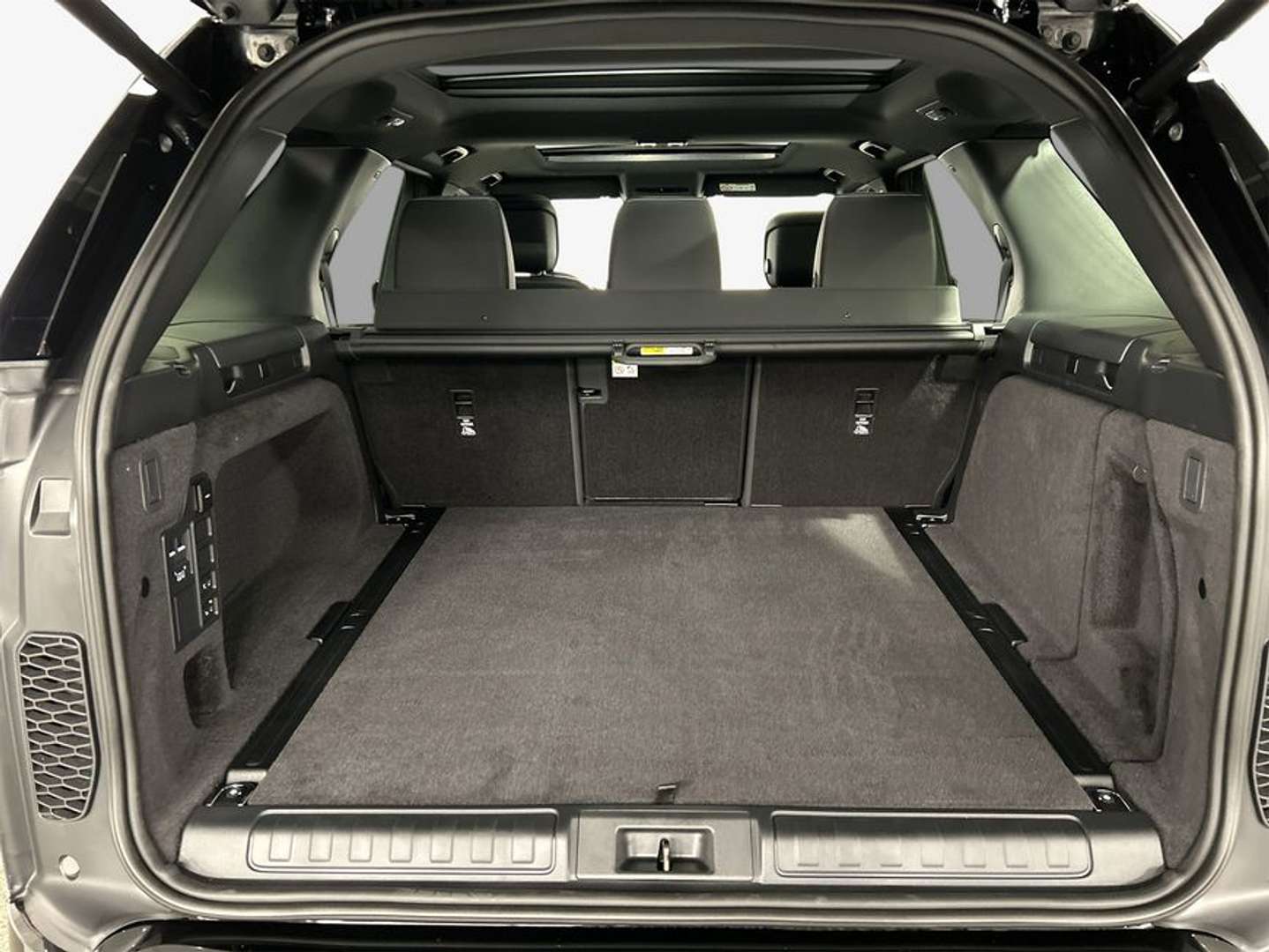 Land Rover Discovery D350 Dynamic SE 257 KW (Diesel) - 2026 - Joinsteer - #11