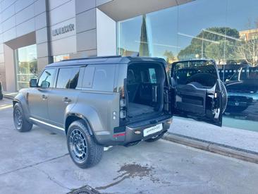 Land Rover Defender 110 Octa Edition One AWD Aut. 4.4 V8 MHEV — photo 19