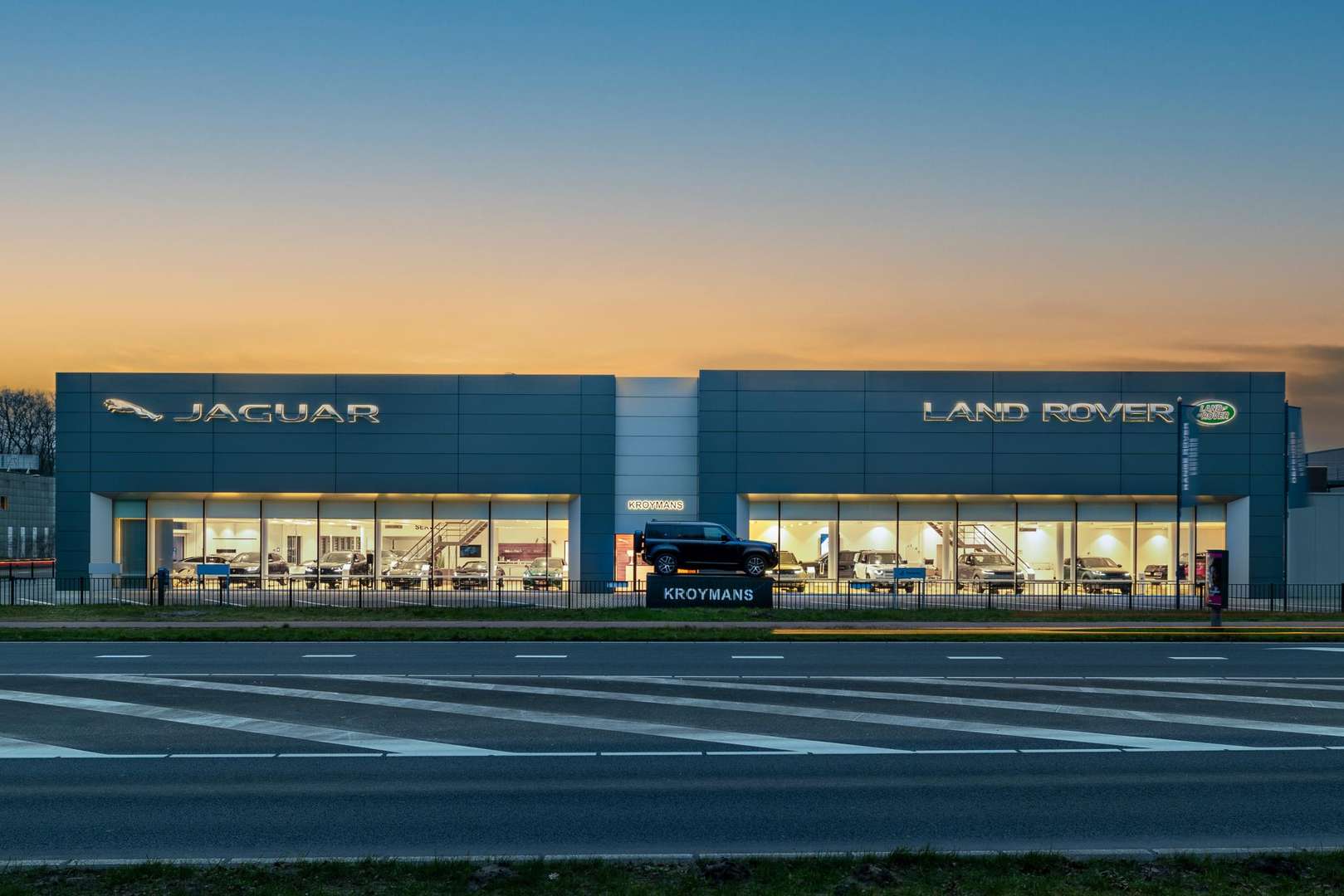 Land Rover Discovery Sport 1.5 P270e PHEV Dynamic Edition | Towing Pack | Mat - 2025 - Joinsteer - #23