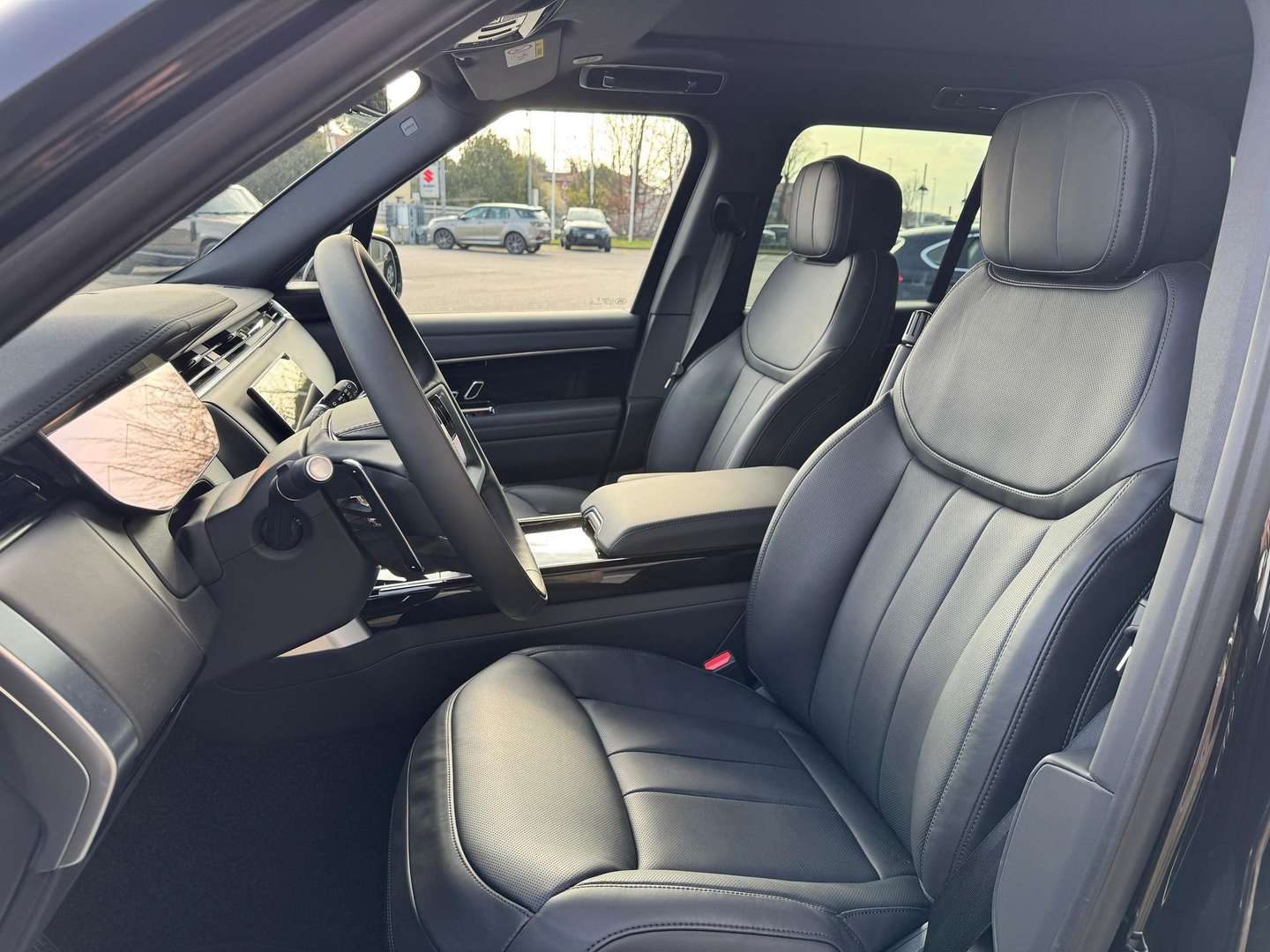 Land Rover Range Rover BLACK DESIGN 3.0 D250 - 2025 - Joinsteer - #7