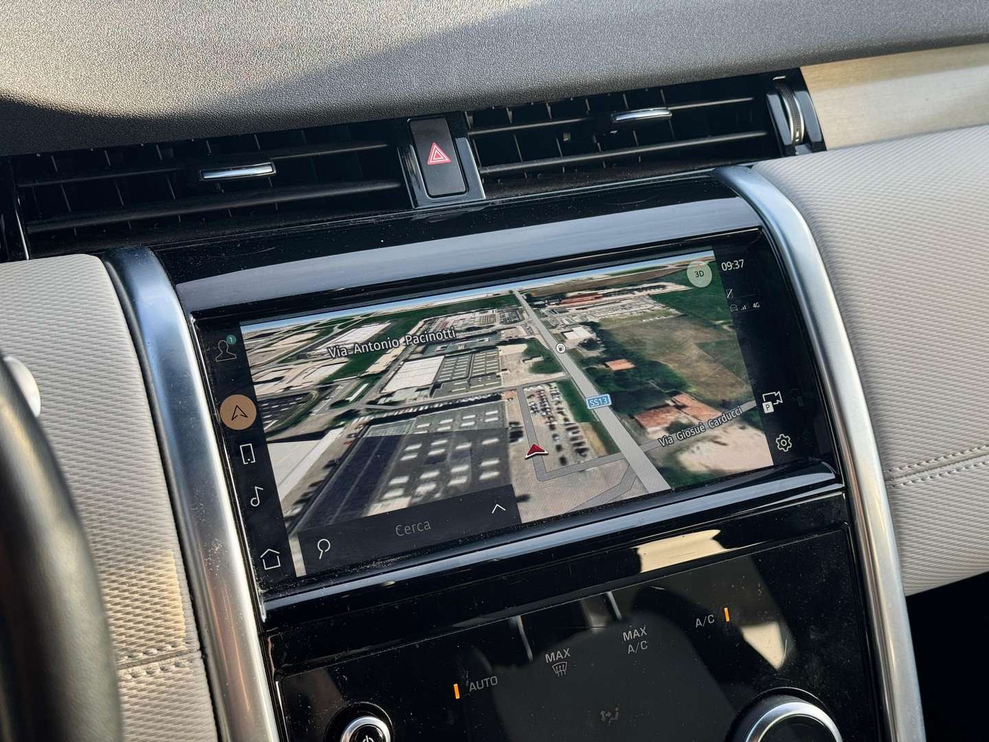 Land Rover Discovery Sport Urban Edition 2.0 D165 - 2023 - Joinsteer - #9