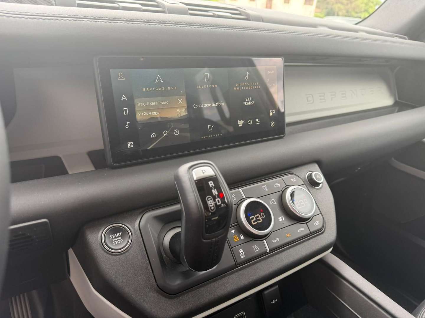 Land Rover Defender 110 SE 3.0 D200 MHEV Auto - 2024 - Joinsteer - #8