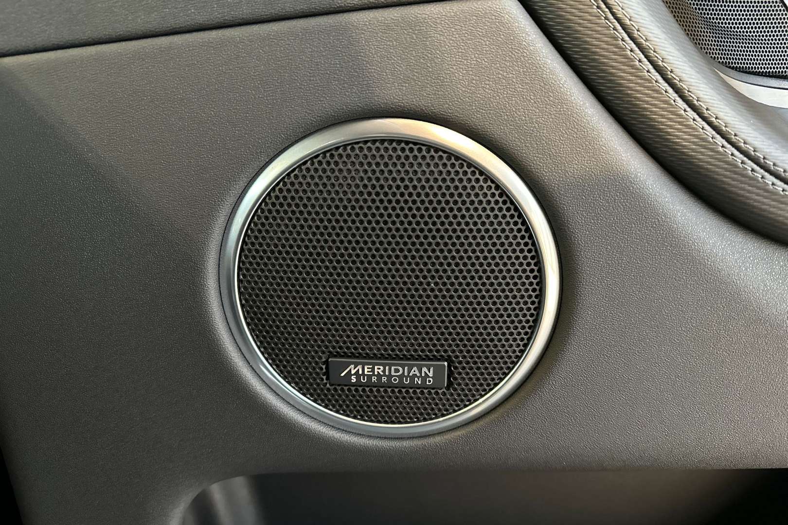 Land Rover Discovery Sport Business Landmark Edition 1.5 P270e PHEV - 2026 - Joinsteer - #9