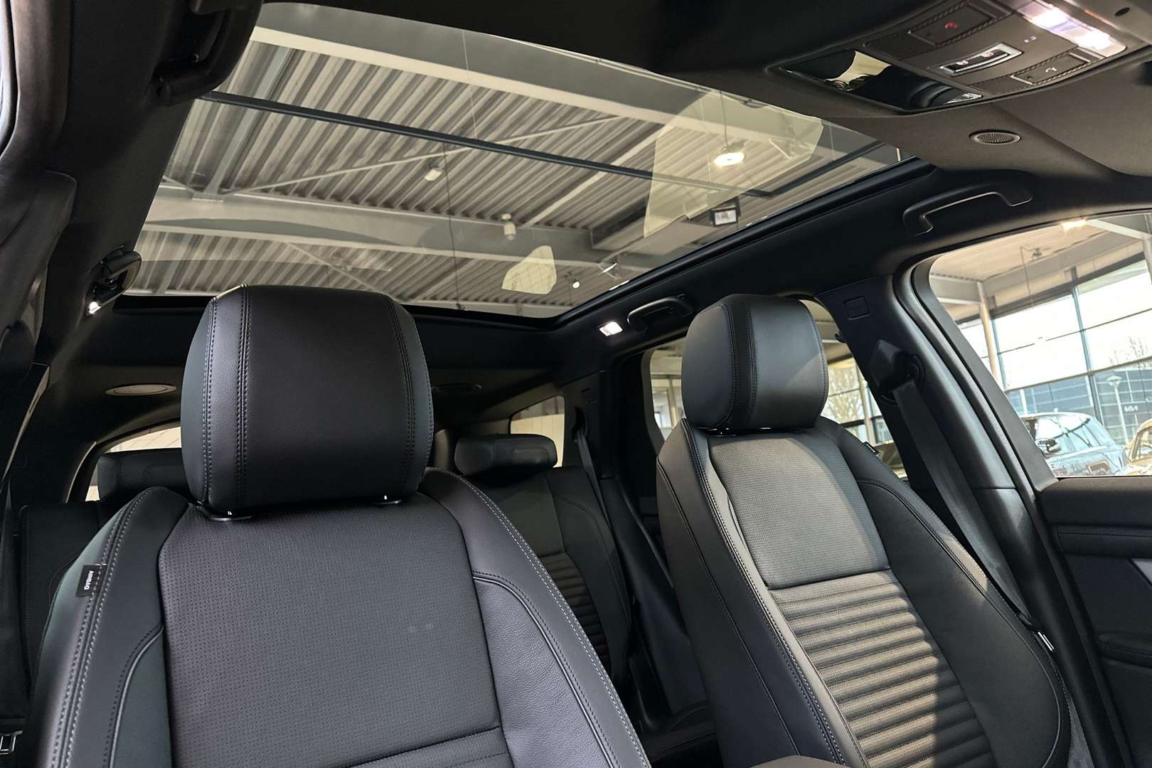 Land Rover Discovery Sport Business Landmark Edition 1.5 P270e PHEV - 2026 - Joinsteer - #10