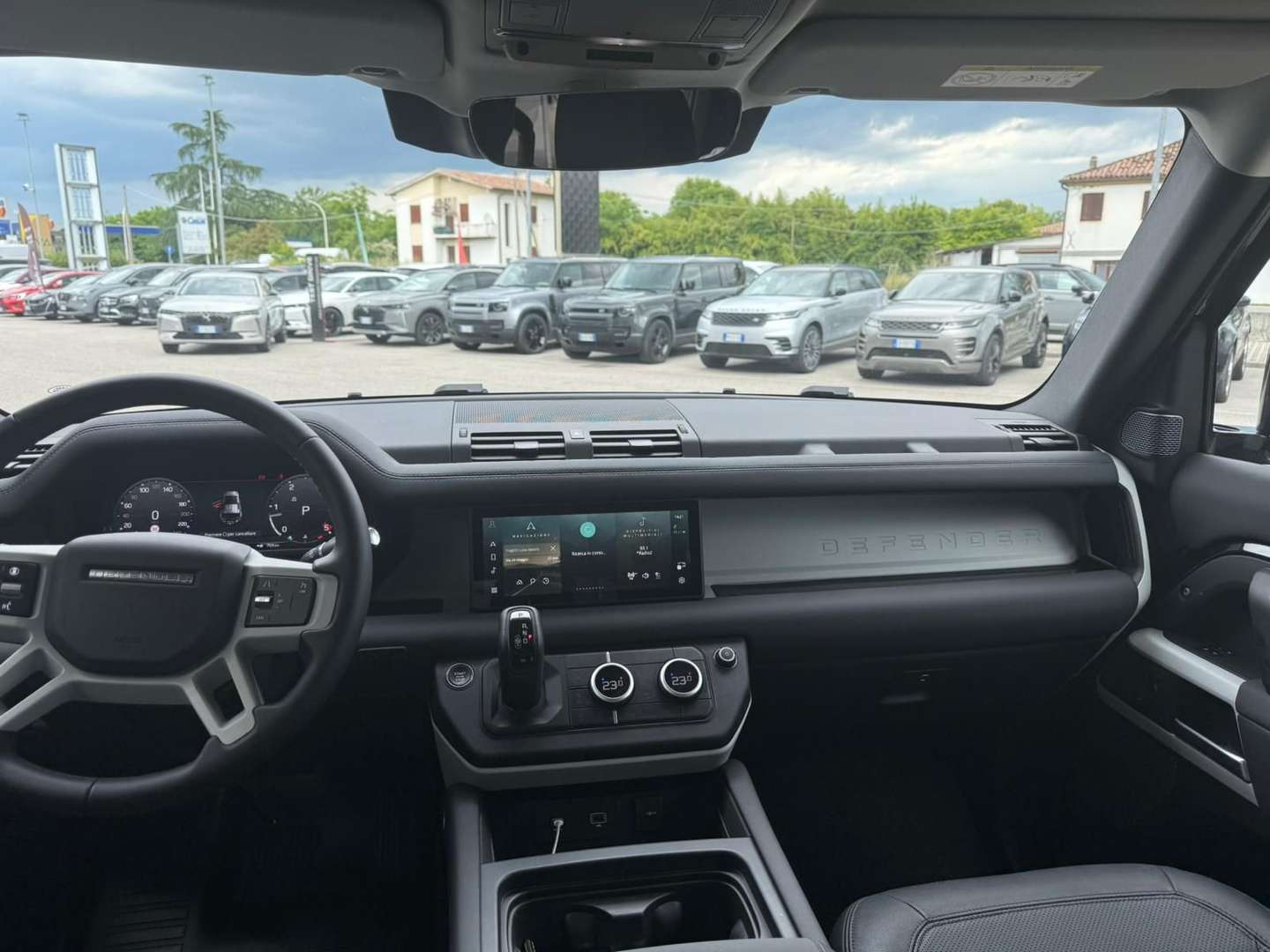 Land Rover Defender 110 SE 3.0 D200 MHEV Auto - 2024 - Joinsteer - #11