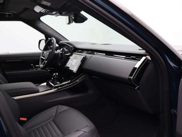 Land Rover Range Rover Sport SV — photo 41