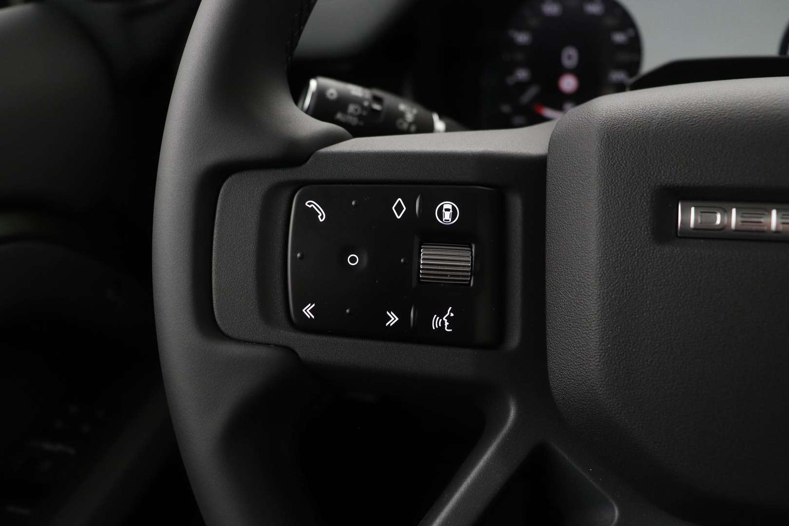 Land Rover Defender 110 Dynamic SE Edition P300e - 2026 - Joinsteer - #34