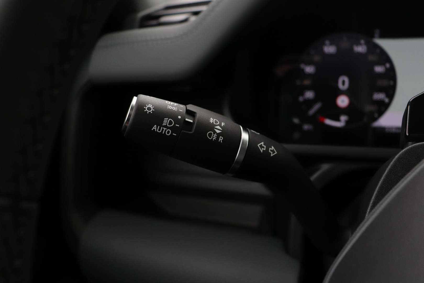 Land Rover Defender 110 Dynamic SE Edition P300e - 2026 - Joinsteer - #35